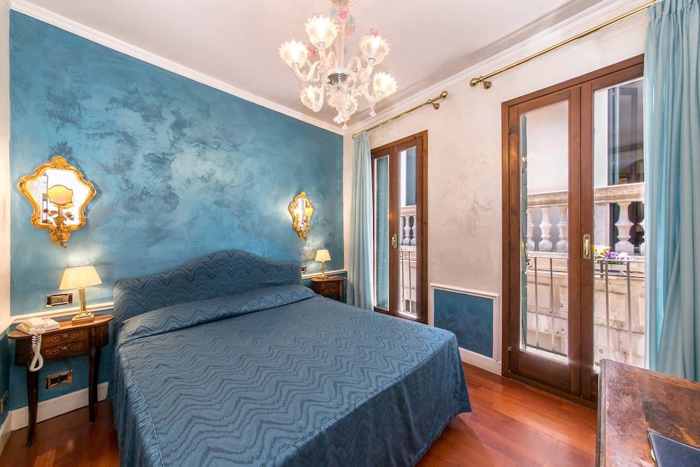 Pantalon Hotel 2