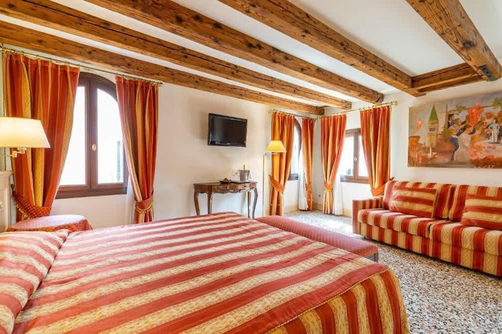 Hotel Bella Venezia 1
