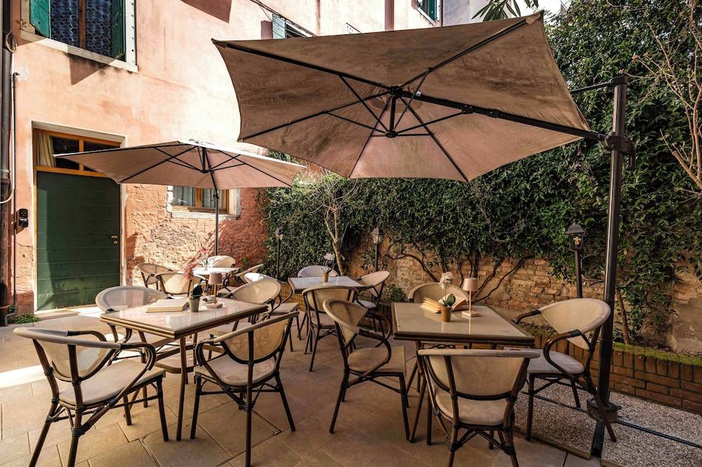 Residenza Centopietre - Dorsoduro by Wonderful Italy 1