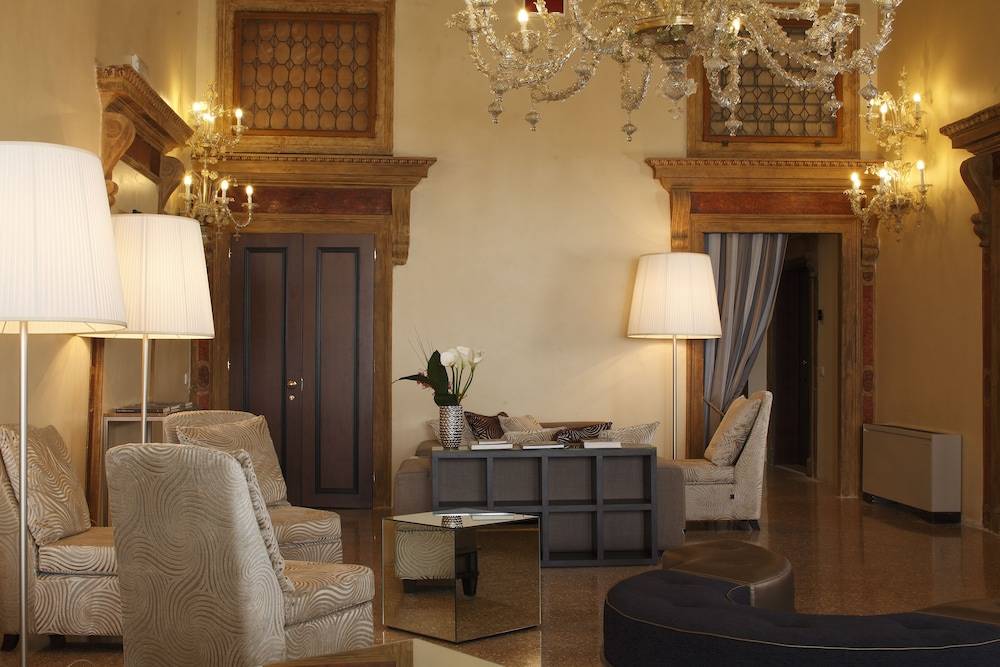 Arcadia Boutique Hotel 2