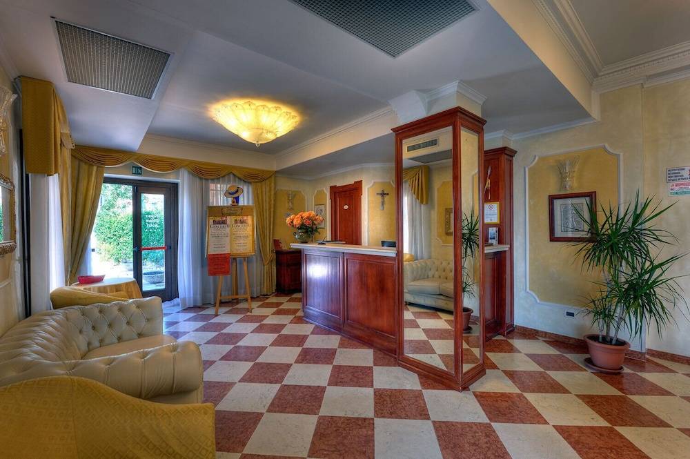 Hotel Russo Palace 2