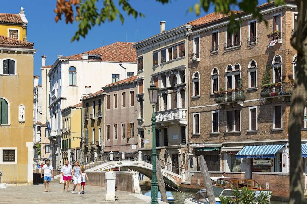 Palazzo Guardi 1