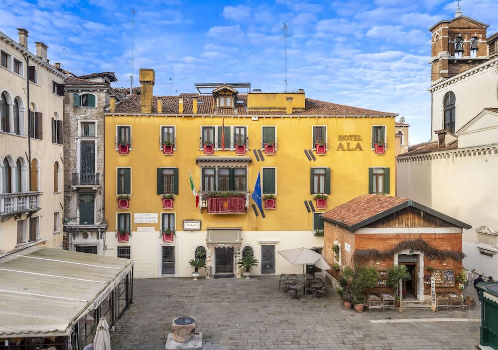 Unahotels Ala Venezia - Adults Only 1