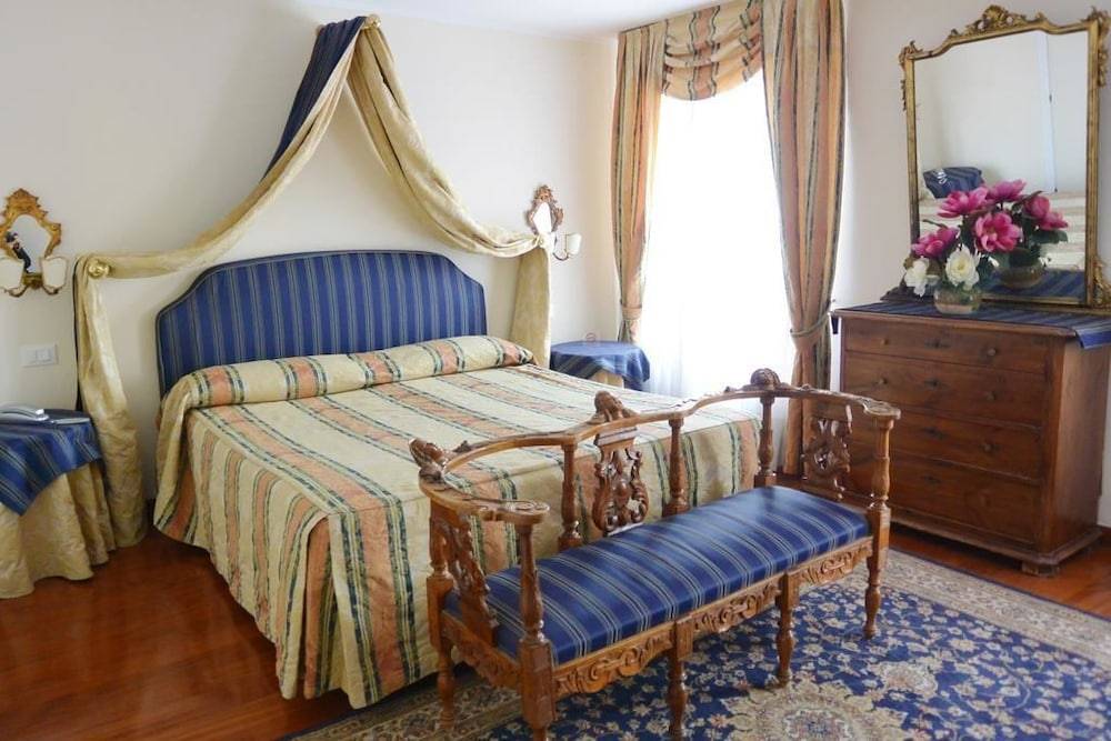 Hotel San Zulian 1