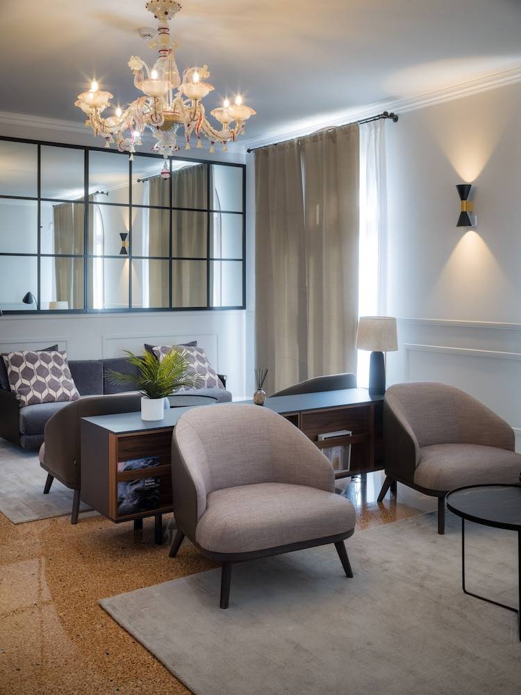The Foscarini 2