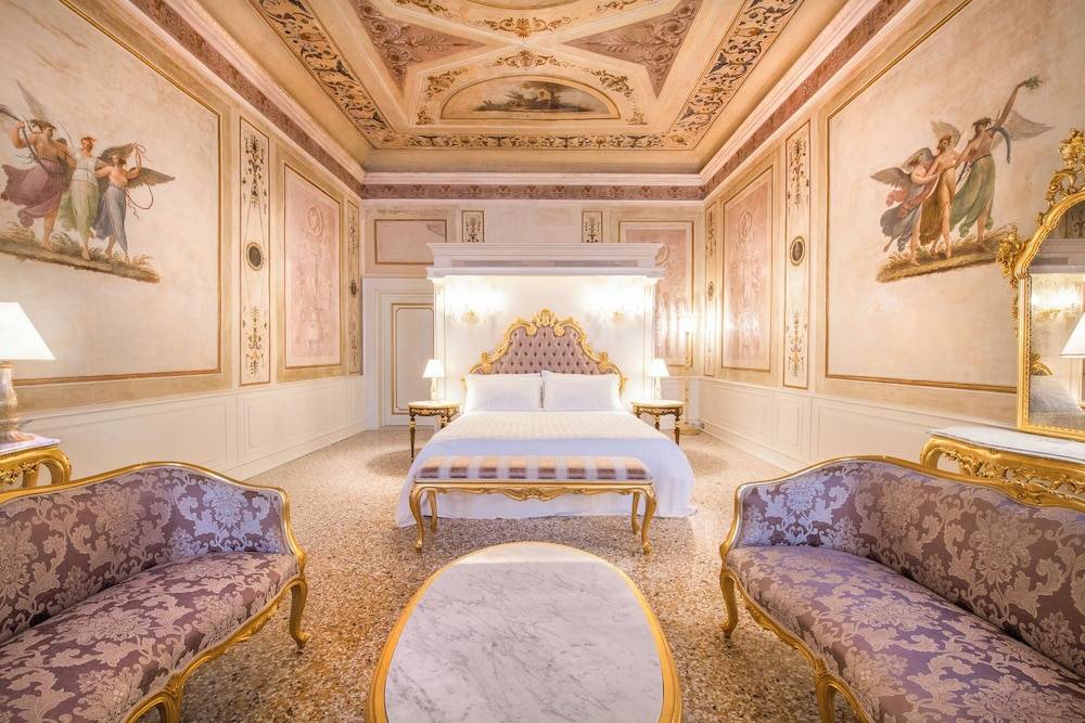 Ca' Bonfadini Historic Experience 1