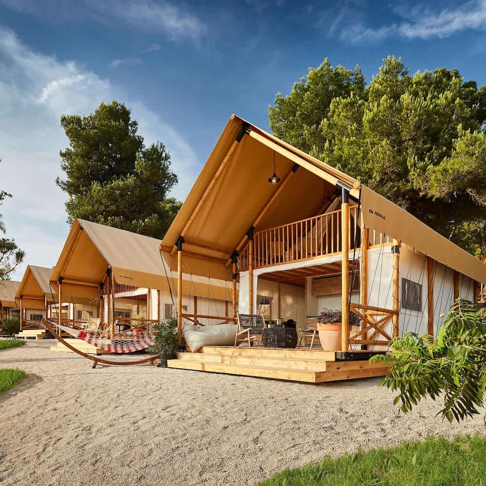 Arena One 99 Glamping 1