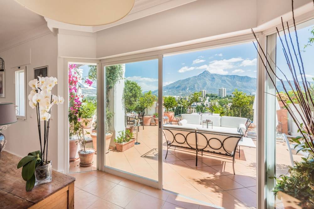 Molo Luxury Suites Puerto Banus 2