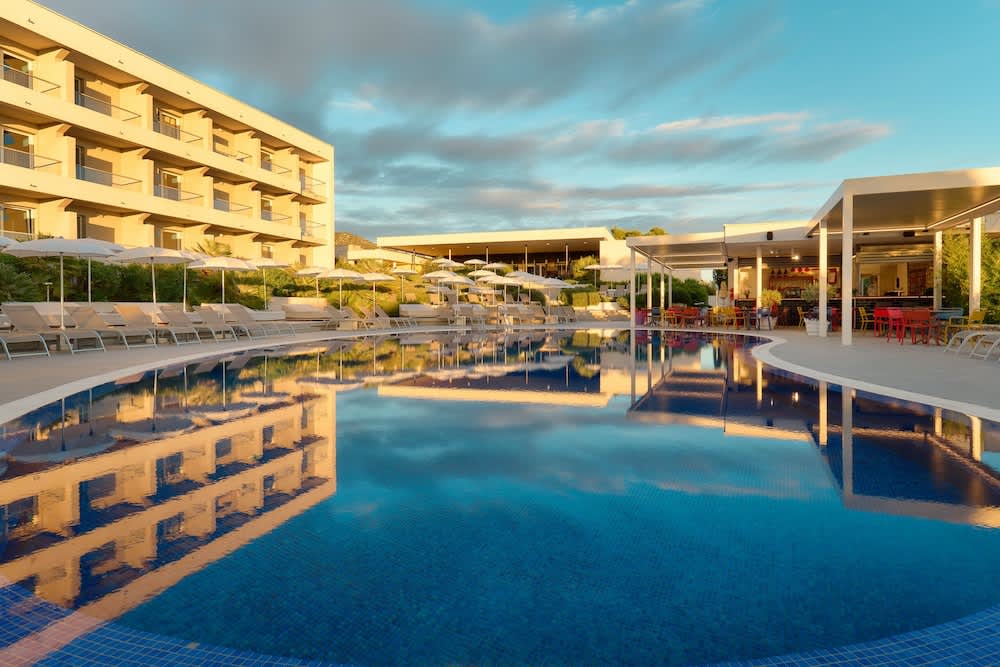 Pharos Hvar Bayhill Hotel 1