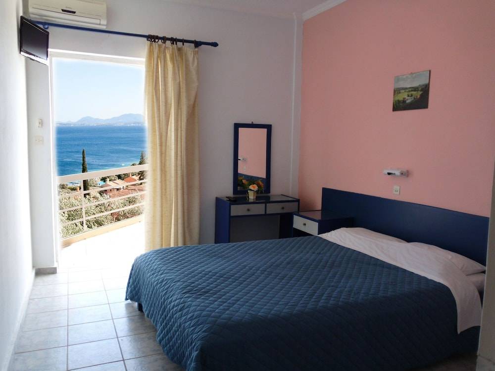Paradise Apartments Barbati 2