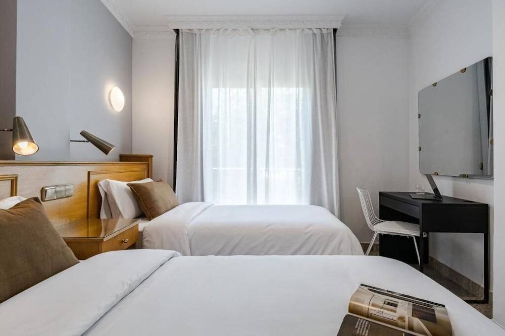 Hotel Agur 1