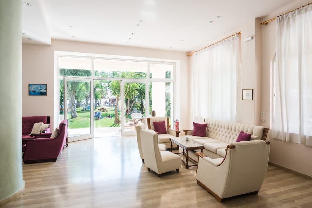 Three Stars Beach Hotel 1