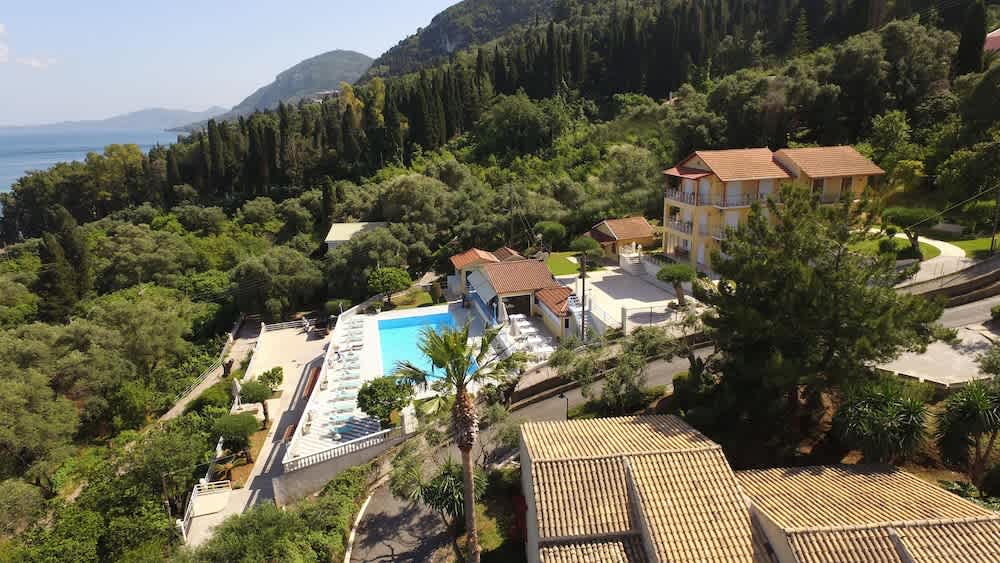 Brentanos Apartments - A - View of Paradise 1