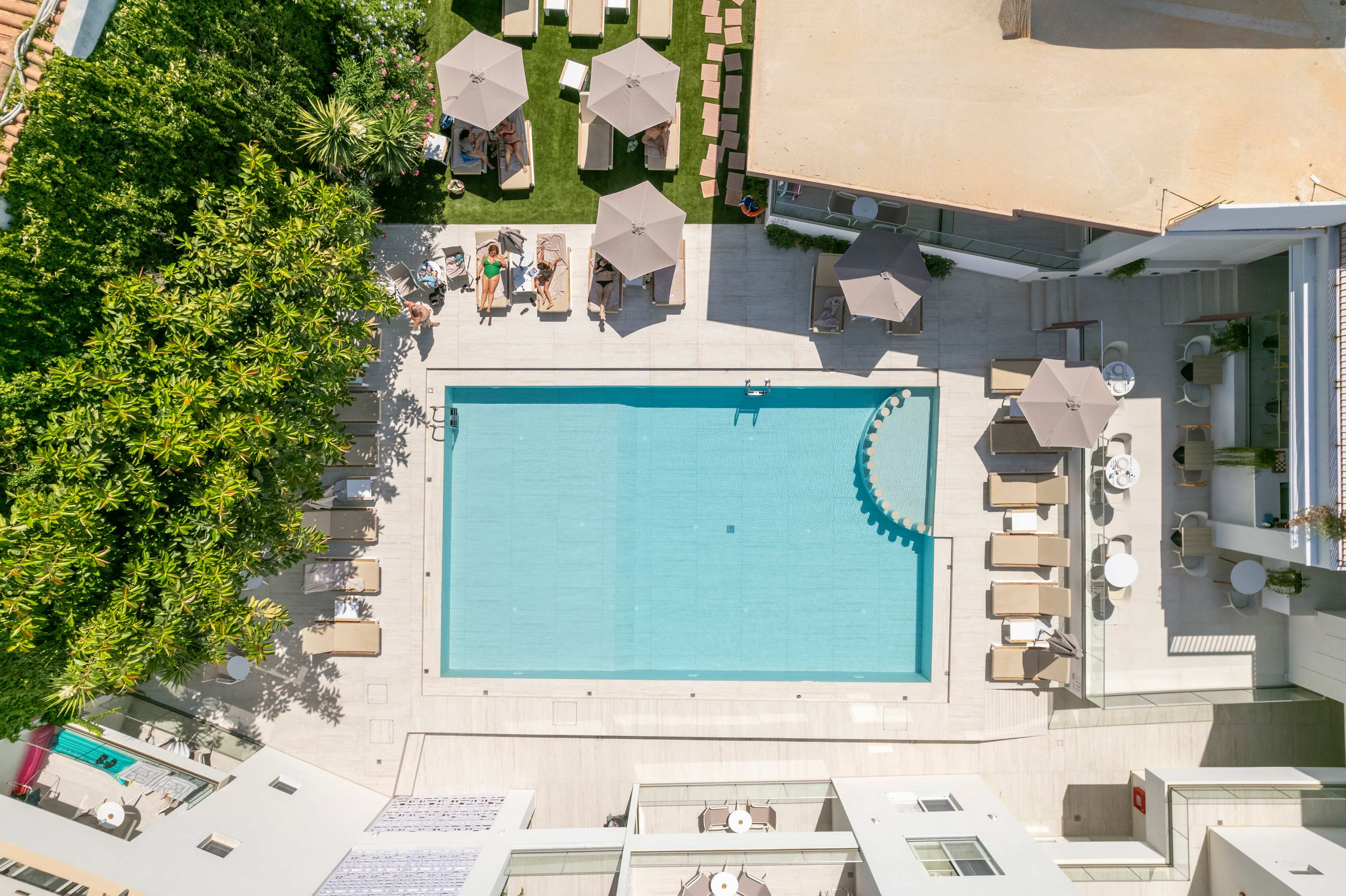 TARRA SEASIDE HOTEL 2