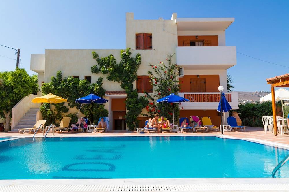 Ideal Hotel 1