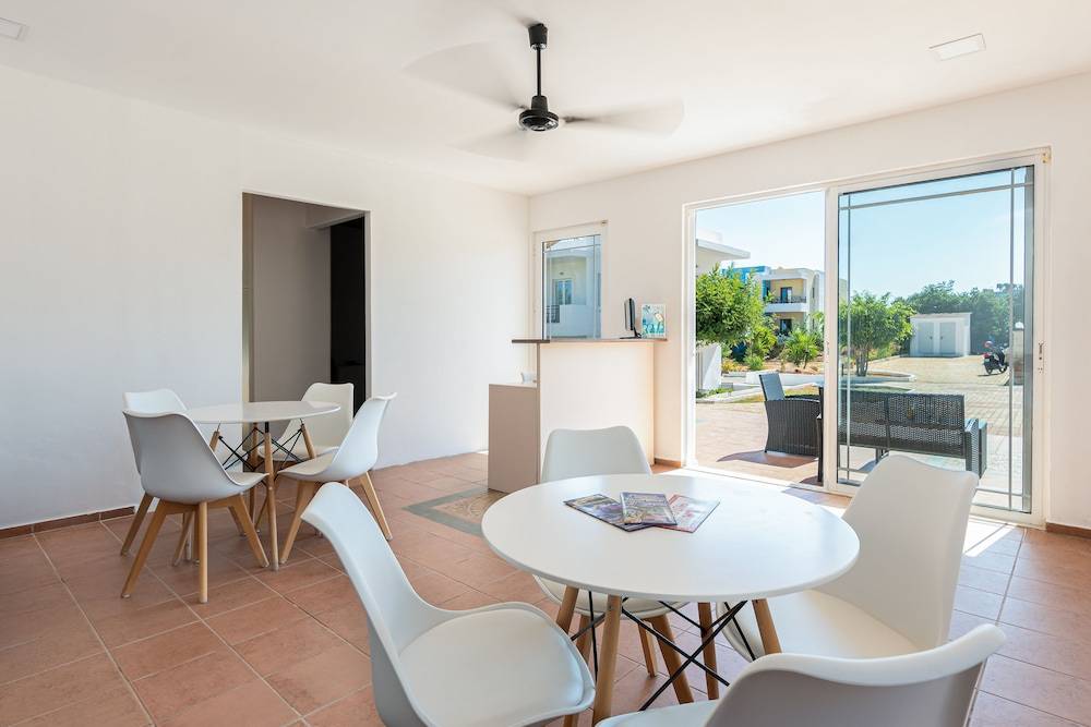 W Suites by Estia 2