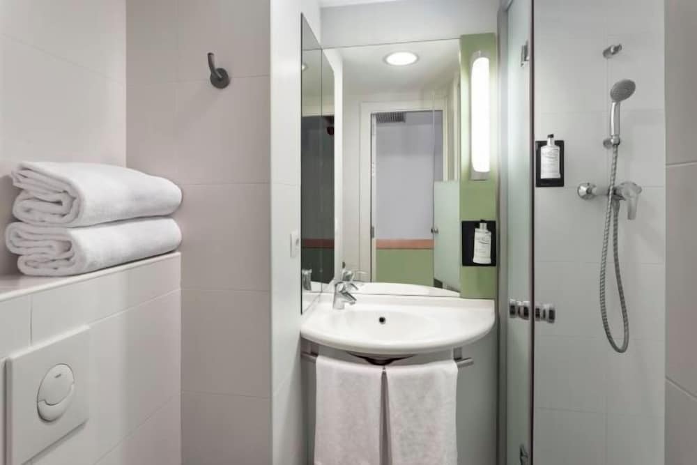 B&B HOTEL Zaragoza Plaza Mozart 2