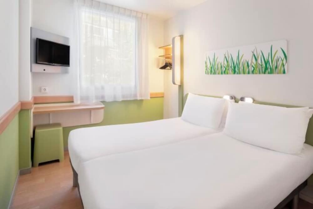 B&B HOTEL Zaragoza Plaza Mozart 1
