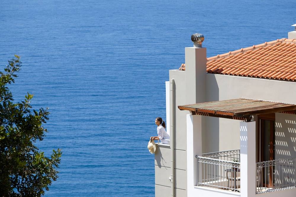 Okeanides Villas 1