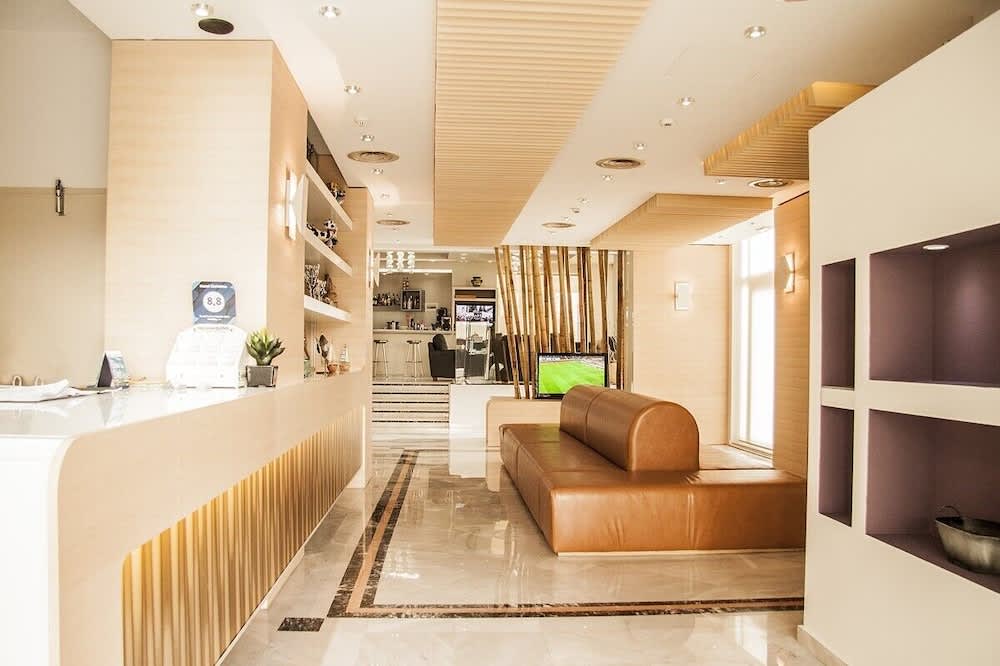 Christina Beach Hotel 2