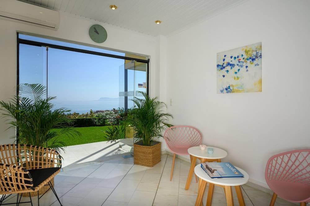 Hermes Beach Front 2