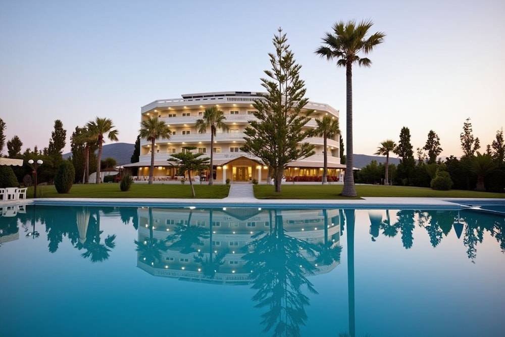 Regina Hotel 1