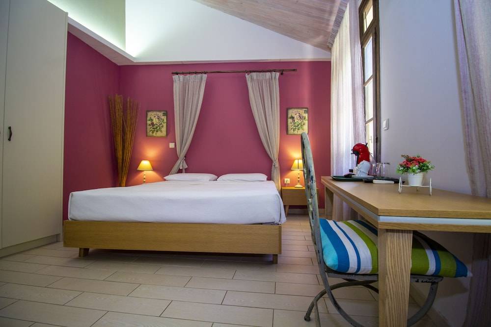 Elia Portou Rooms 2