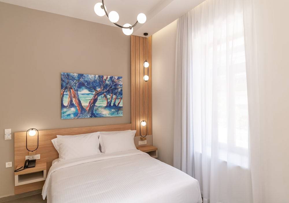Epavli Boutique Luxury Suites 2