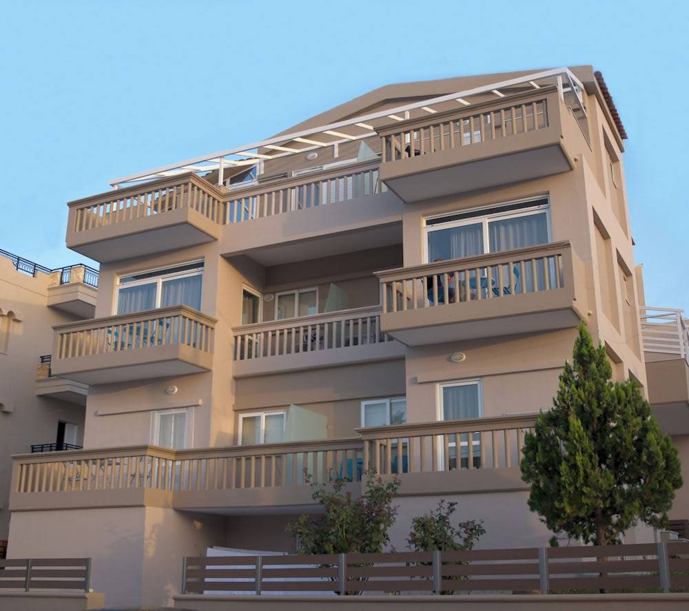 Pantheon Aparthotel 2