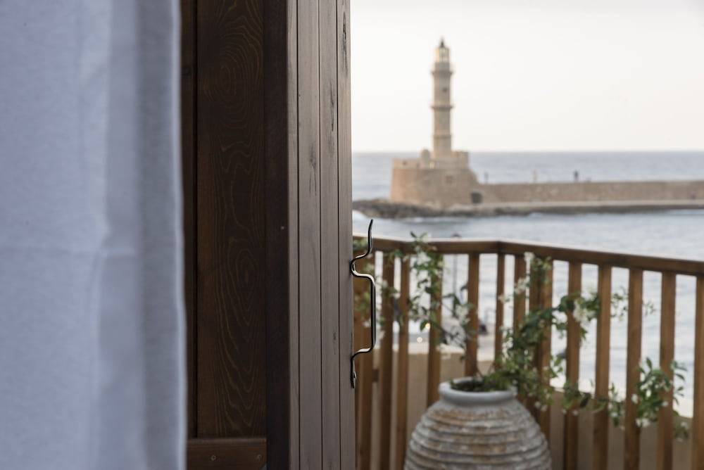 Captain Vasilis Hotel 1