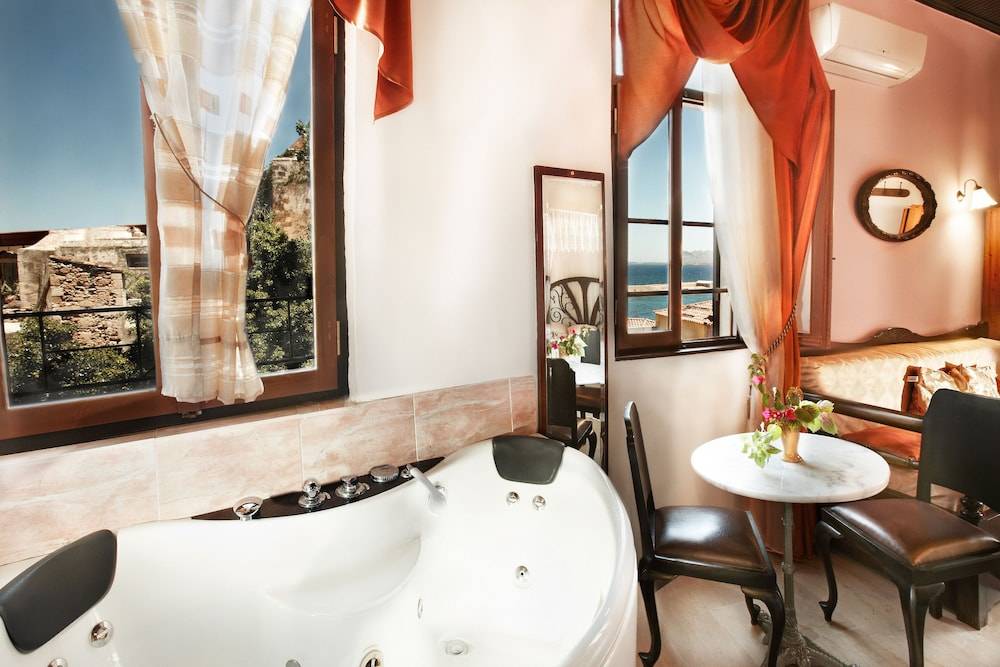 Archontiko Evgenia Studios & Suites Old Town Chania 1