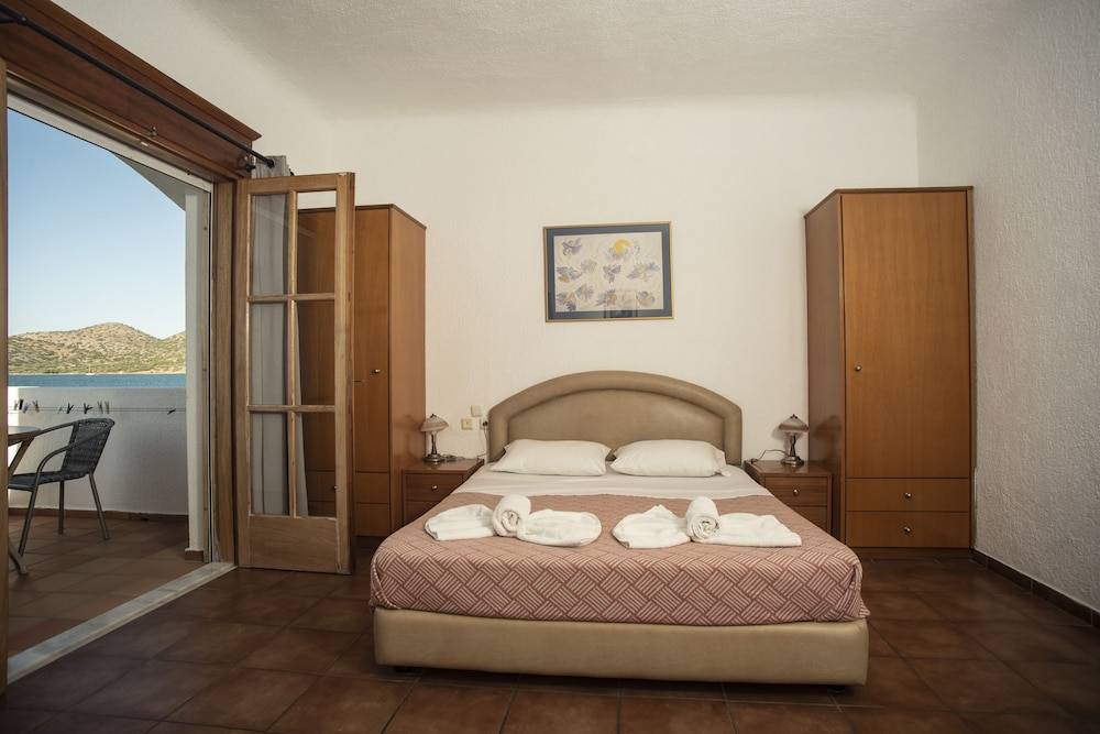 Elounda Alikes Suites & Studios 2