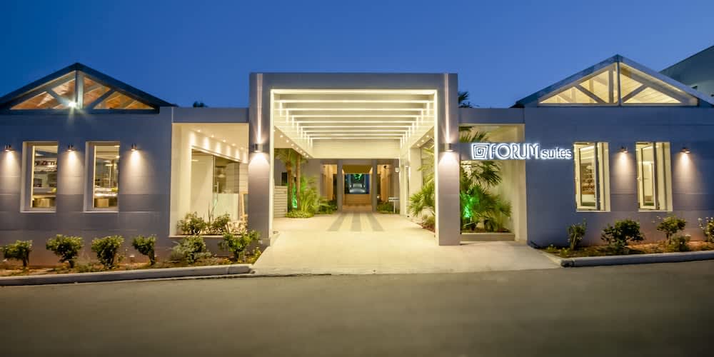 Forum Suites 2