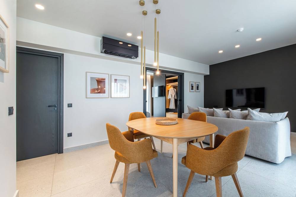 Porta Suites 2