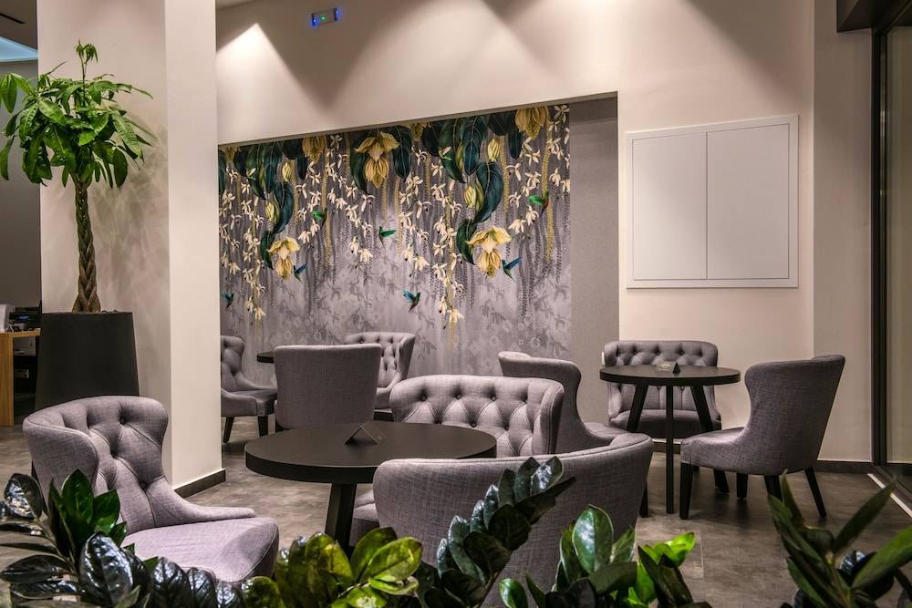 Metropole Urban Hotel 2