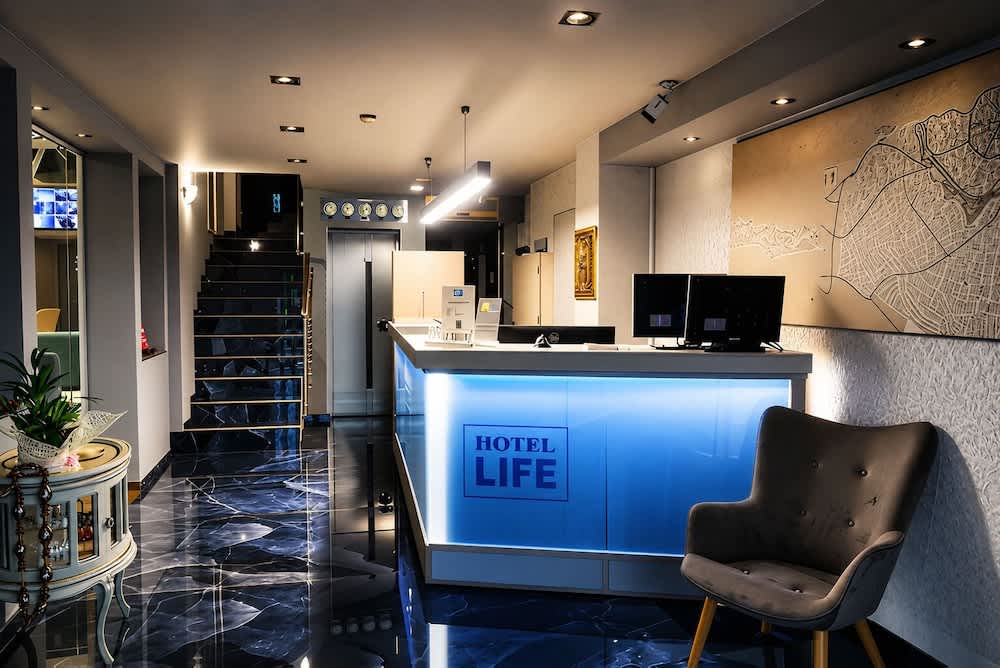 City Life Port Hotel 2