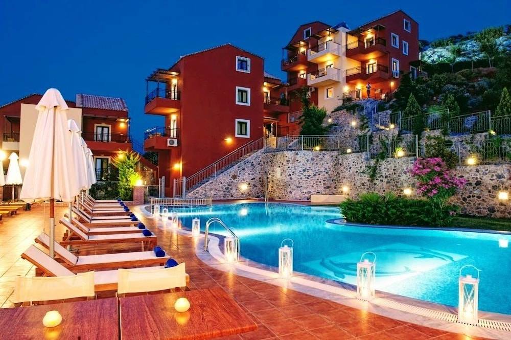 Ippoliti Village 1