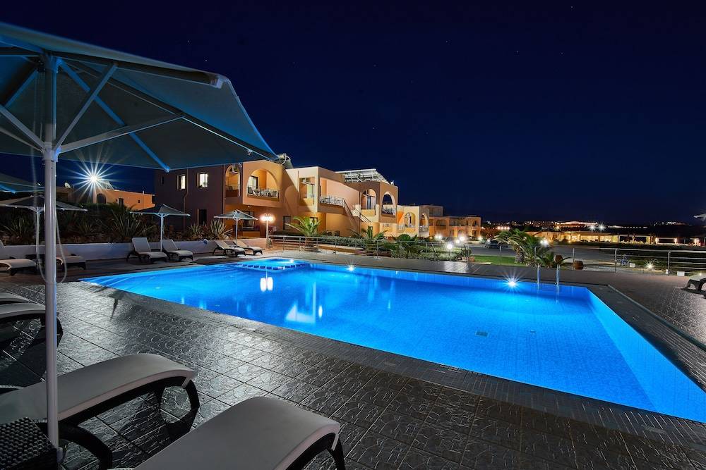 Nanakis Beach Apartments 1