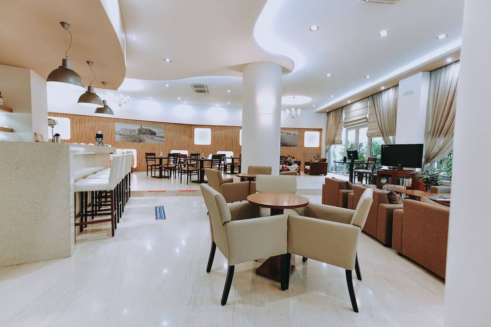 Athinaikon Hotel 1
