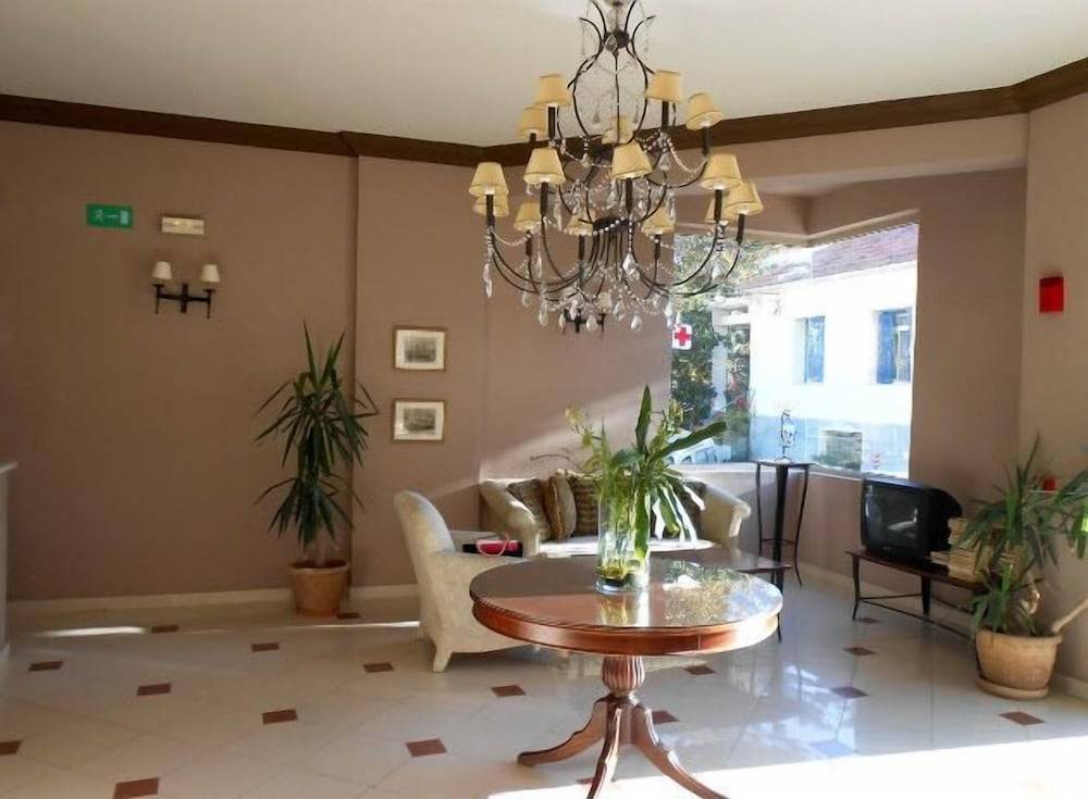 Lambrinos Suites 2