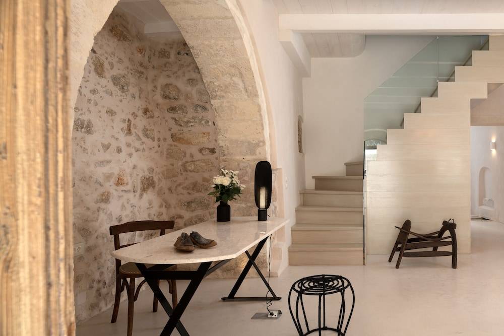 Sutor Chic Manor 2