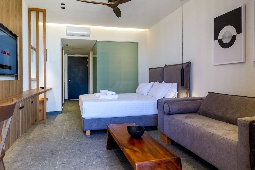 Utopia Luxury Suites 2
