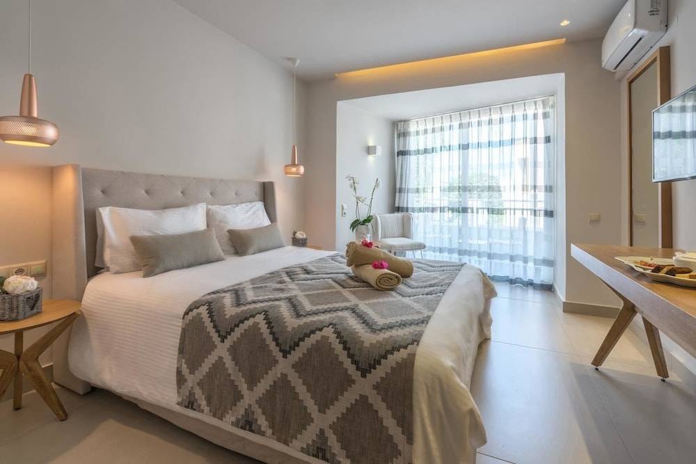 Nefeli Hotel 1