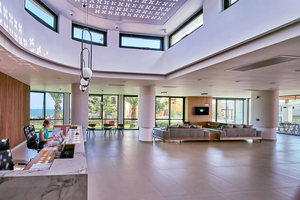 Silver Beach Hotel & Apartments 2