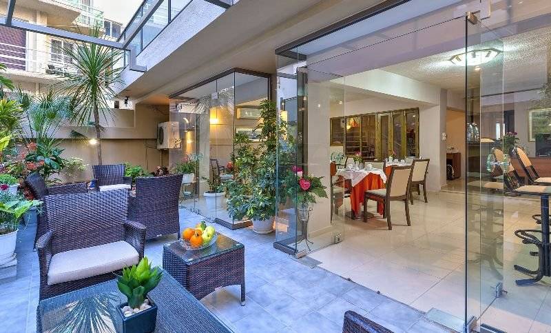Leonidas Hotel & Apartments 1