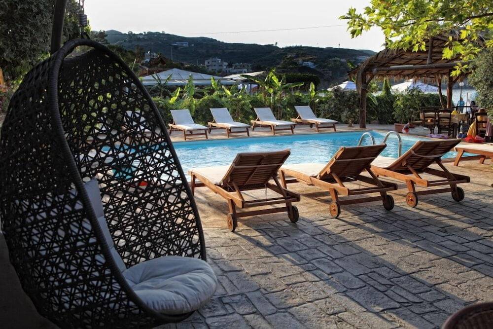Niriides Beach Hotel 1