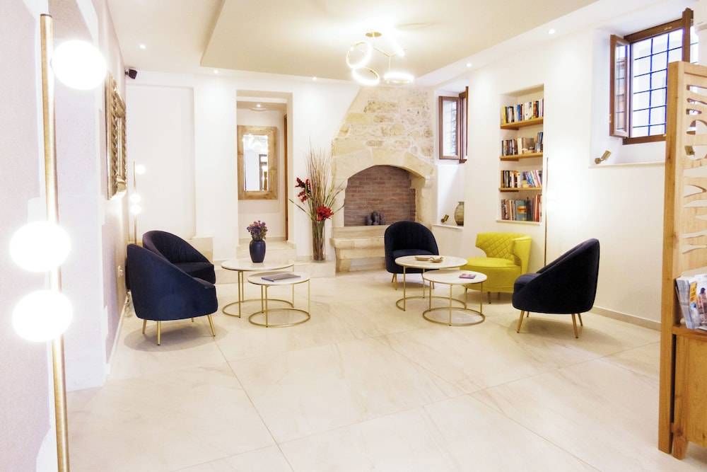 Casa Moazzo Suites and Apartments 1