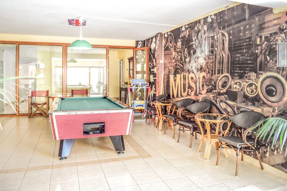 Alexandros Hotel 2