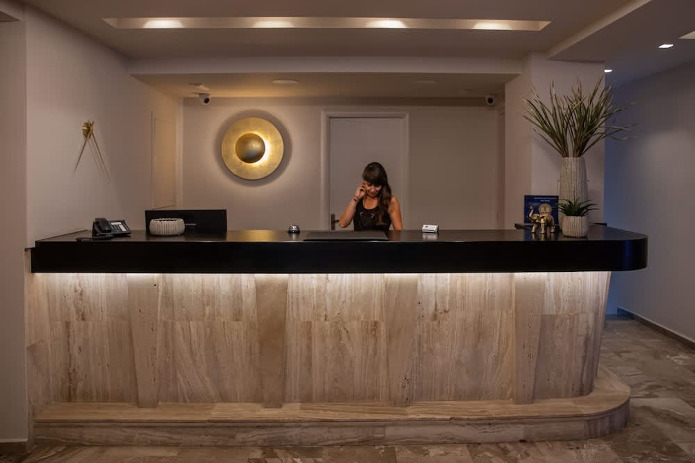 AGRELLI Hotel & Suites 2