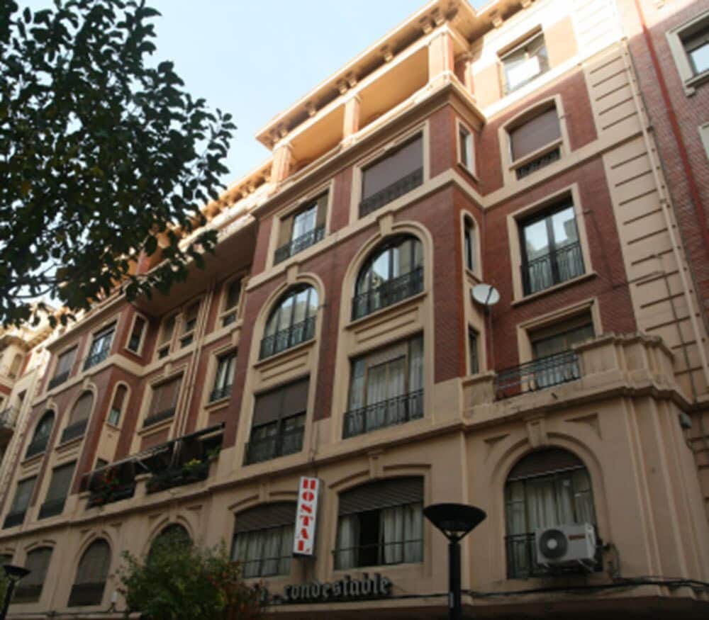 Hostal Rioja Condestable 1